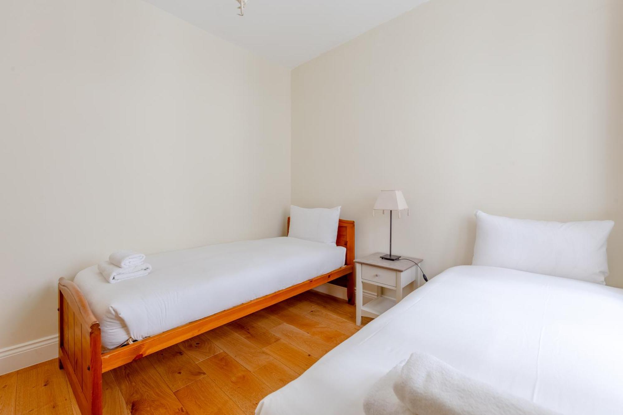 Spacious And 3 Bedroom House In Paddington Appartamento Londra